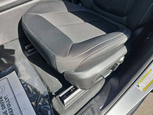 Used 2023 Jeep Grand Cherokee Laredo w/ Luxury Tech Group I image 28