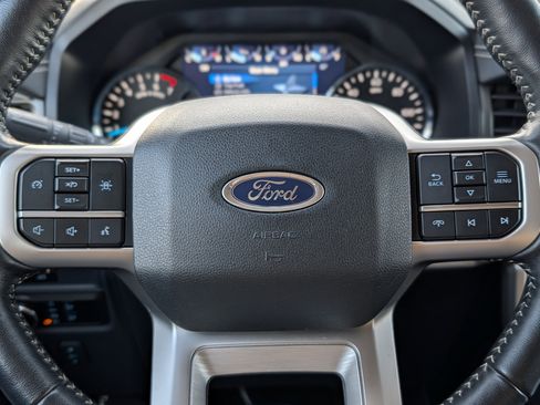 Used 2024 Ford Expedition Max XLT image 27