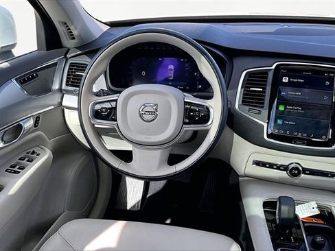 Used 2024 Volvo XC90 B5 Core w/ Protection Package Premier image 5