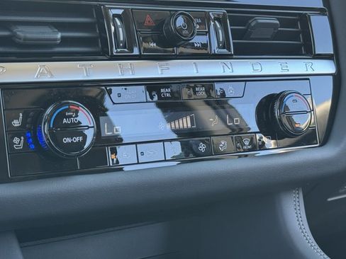 New 2026 Nissan Pathfinder Platinum AWD/4WD image 14