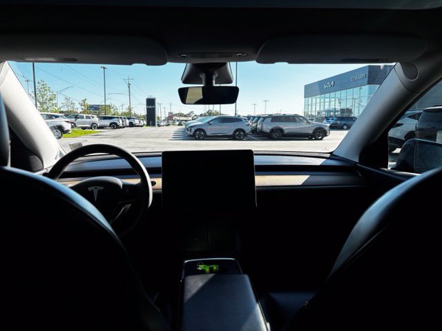 Used 2021 Tesla Model Y Long Range AWD/4WD image 33