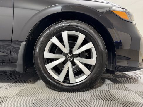 Used 2025 Honda Civic LX image 9