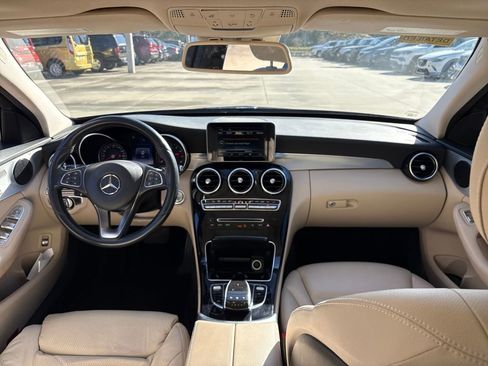 Used 2016 Mercedes-Benz C 300 4MATIC Sedan image 7