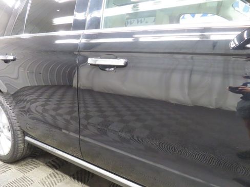 Used 2019 Ford Expedition Limited w/ Equipment Group 302A AWD/4WD image 31