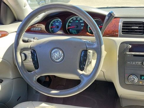 Used 2011 Buick Lucerne CXL image 18