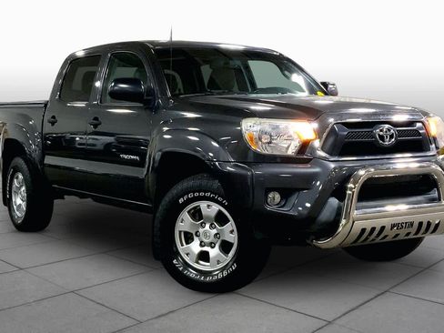 Used 2012 Toyota Tacoma 4x4 Double Cab w/ TRD Off-Road Pkg image 2