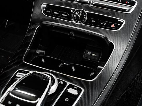 Used 2020 Mercedes-Benz E 350 Sedan image 26