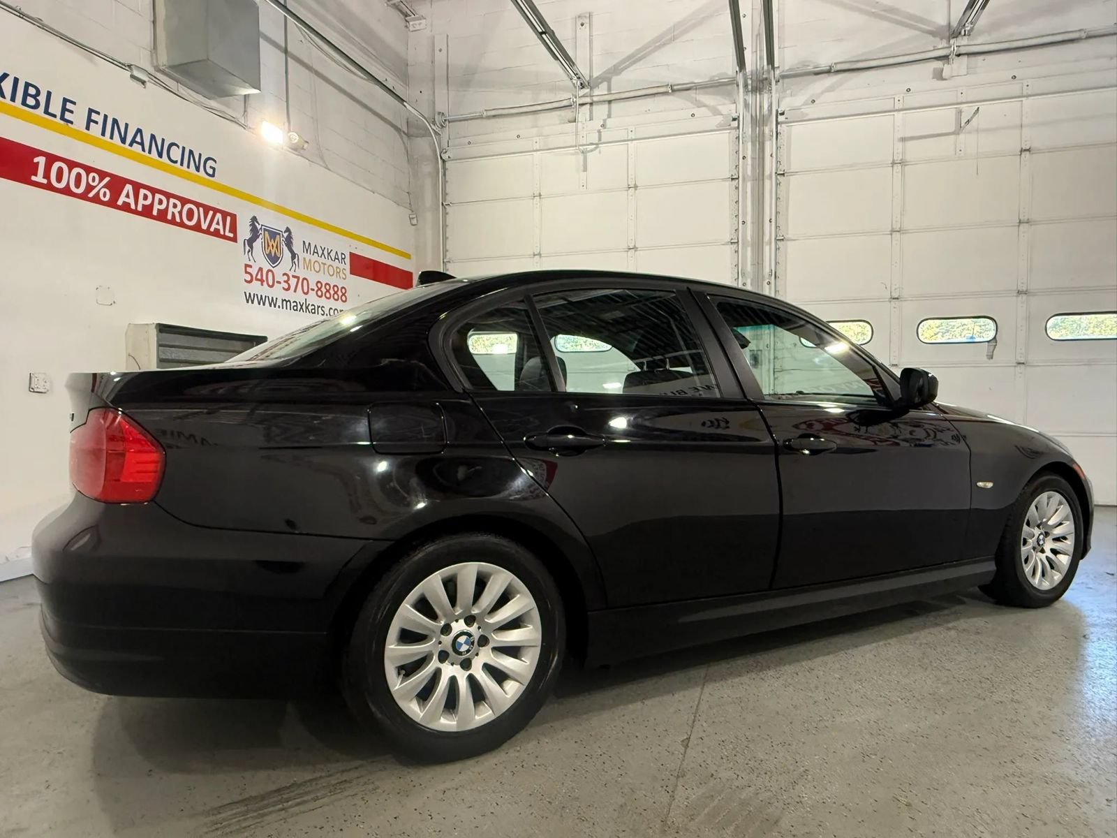 Used 2009 BMW 328i Sedan RWD image 6