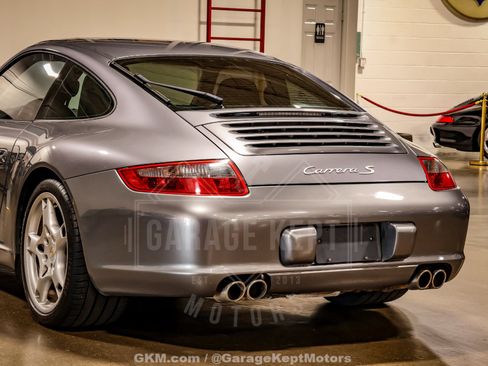 Used 2005 Porsche 911 Carrera S RWD image 37