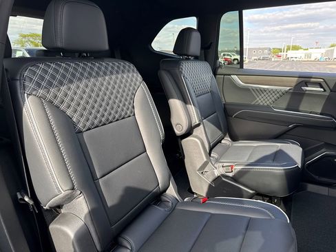 New 2026 GMC Acadia Denali w/ Super Cruise Package AWD/4WD image 39