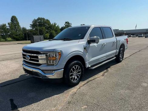Used 2021 Ford F150 Lariat w/ FX4 Off-Road Package AWD/4WD image 4
