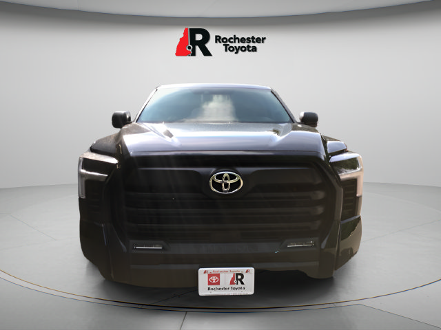 Used 2022 Toyota Tundra SR5 w/ SR5 Convenience Package AWD/4WD image 2