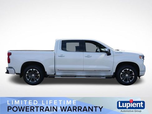 Used 2024 Chevrolet Silverado 1500 High Country w/ Technology Package AWD/4WD image 2