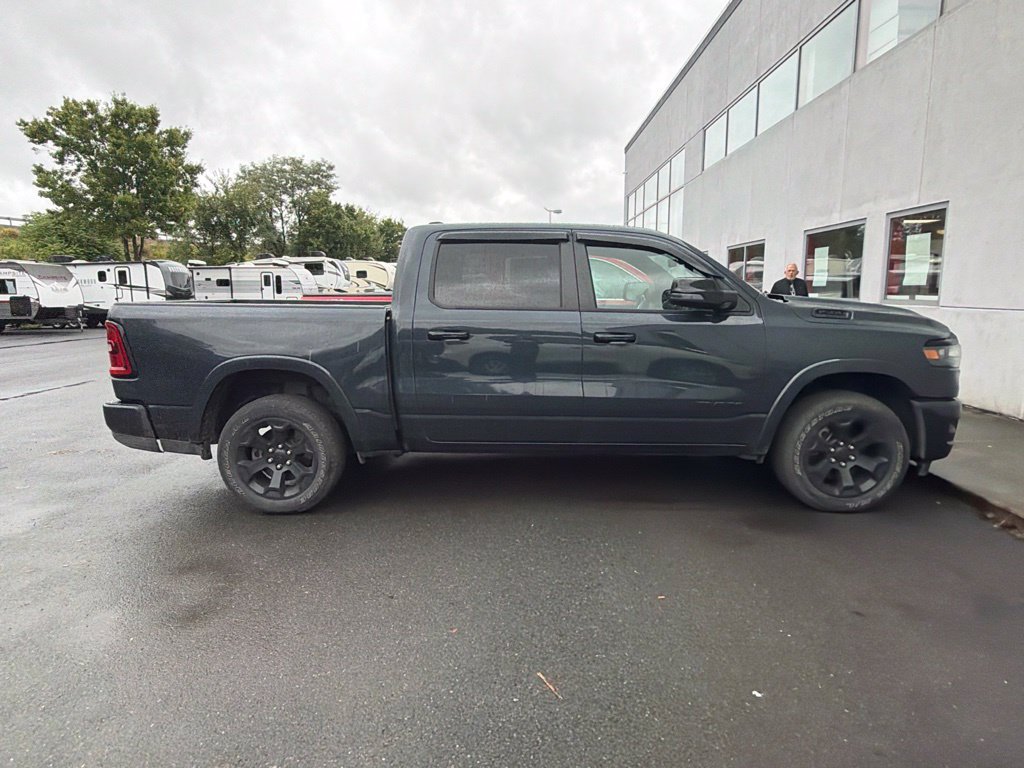 Used 2025 RAM 1500 Big Horn AWD/4WD image 4