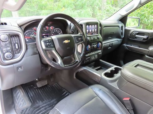 Used 2019 Chevrolet Silverado 1500 LTZ w/ LTZ Plus Package AWD/4WD image 21