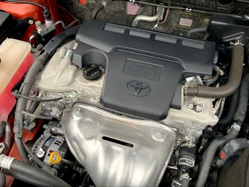 Used 2016 Toyota RAV4 XLE image 31
