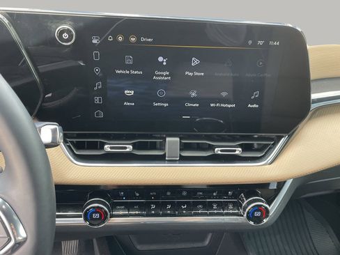 Used 2025 Chevrolet Equinox ACTIV w/ Convenience Package III image 21