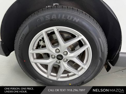 Used 2024 Ford Edge SEL AWD/4WD image 13
