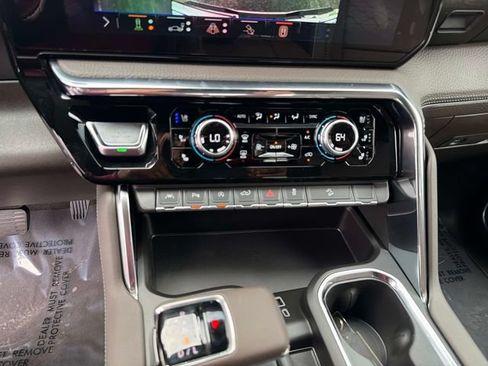 New 2026 GMC Sierra 1500 Denali w/ Denali Reserve Package AWD/4WD image 25