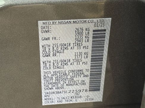 Used 2025 Nissan Pathfinder SV FWD image 32
