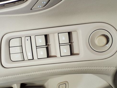 Used 2014 Buick LaCrosse Premium w/ Driver Confidence Package image 16