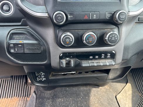 Used 2023 RAM 2500 Big Horn w/ Level 1 Equipment Group AWD/4WD image 17
