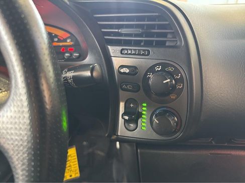 Used 2001 Honda S2000 image 23