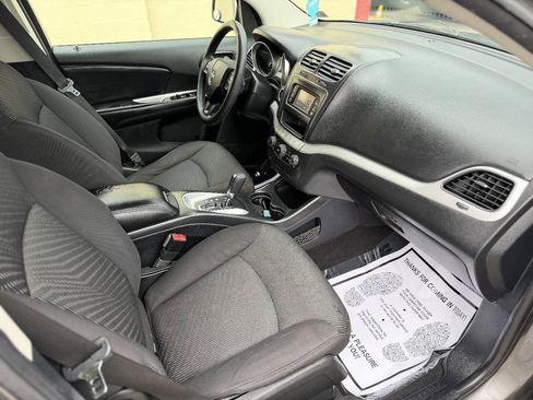 Used 2013 Dodge Journey SXT w/ Popular Equipment Group FWD image 19