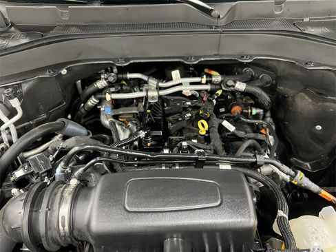 Used 2023 Ford Explorer XLT w/ Equipment Group 202A image 24