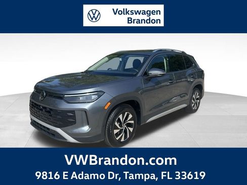 New 2026 Volkswagen Tiguan S FWD image 1