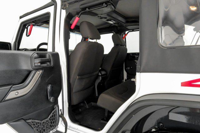 Used 2017 Jeep Wrangler Unlimited Sport AWD/4WD image 36