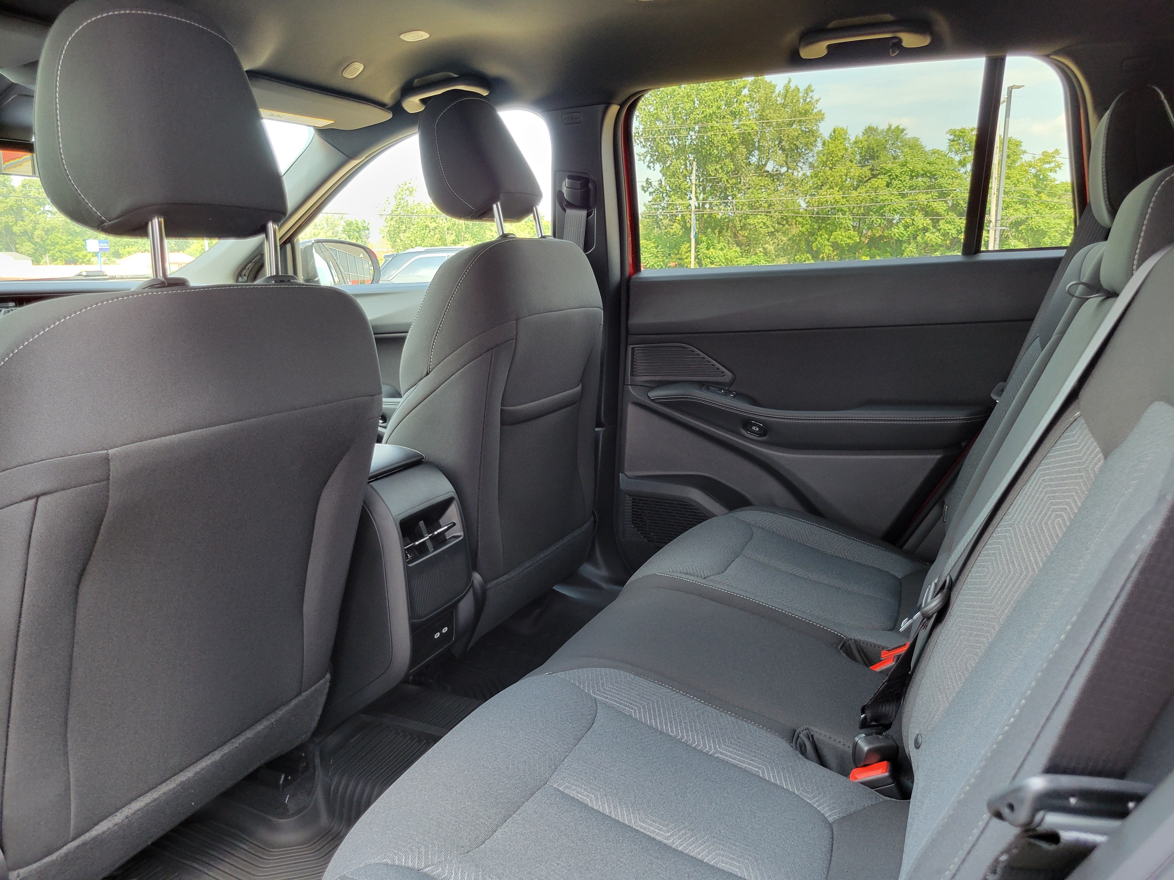 New 2026 Jeep Cherokee Laredo AWD/4WD image 17