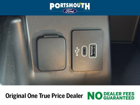 New 2025 Ford Explorer Active w/ Active Comfort Package image 19