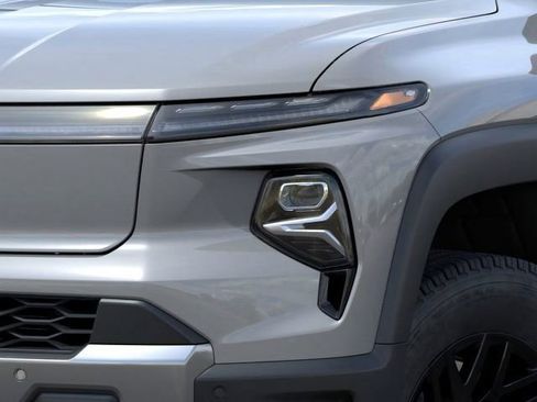 New 2026 Chevrolet Silverado EV LT image 11