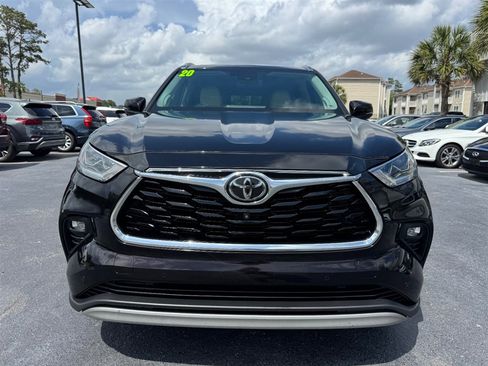 Used 2020 Toyota Highlander Platinum FWD image 3