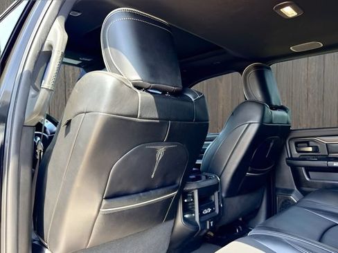 Used 2020 RAM 2500 Limited w/ Black Appearance Package AWD/4WD image 20