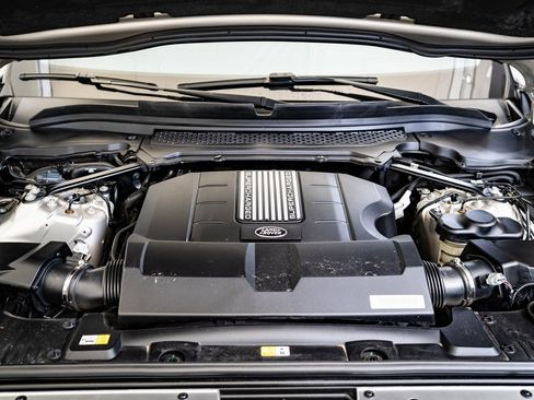 Used 2017 Land Rover Range Rover Supercharged image 38