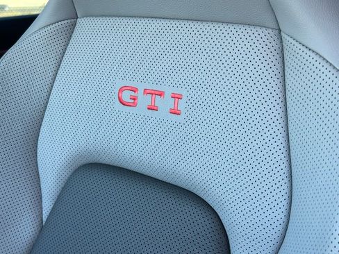 Used 2025 Volkswagen GTI SE w/ SE Leather Seating Package image 18