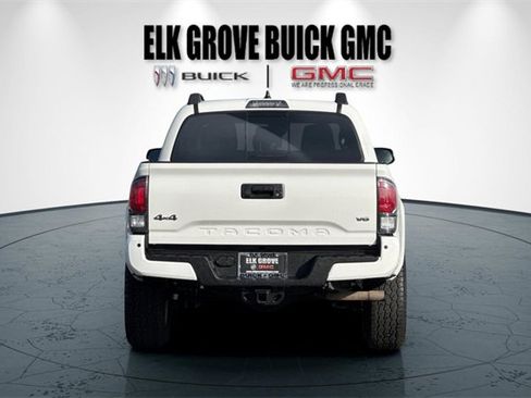 Used 2022 Toyota Tacoma Limited image 5