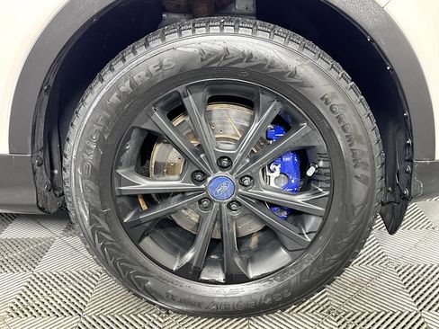 Used 2019 Ford Escape SEL image 31