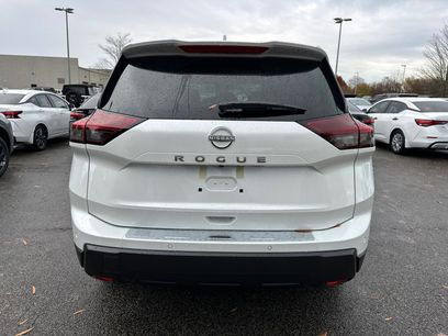 New 2026 Nissan Rogue SV w/ SV Premium Package