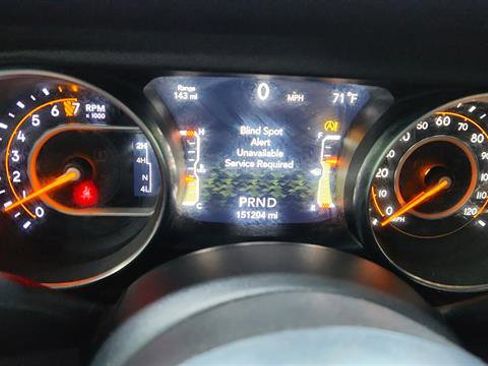 Used 2019 Jeep Wrangler Unlimited Sahara image 17