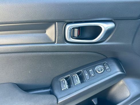 Certified 2025 Honda Civic Sport image 11