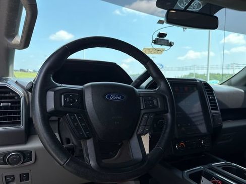 Used 2018 Ford F150 XLT w/ Equipment Group 302A Luxury AWD/4WD image 10