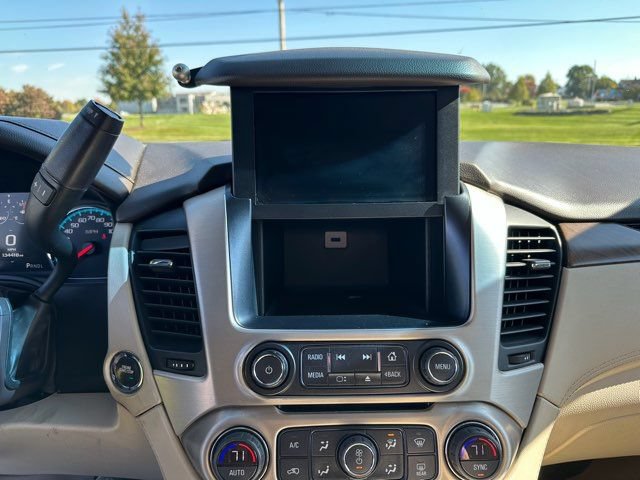 Used 2019 GMC Yukon XL Denali w/ Denali Ultimate Package AWD/4WD image 16