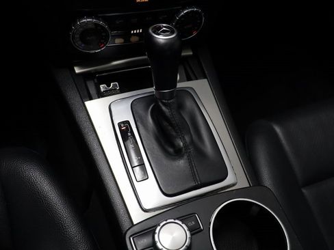 Used 2014 Mercedes-Benz C 250 Sedan image 10