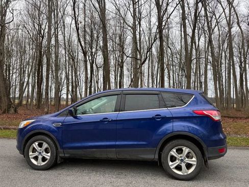 Used 2014 Ford Escape SE image 2