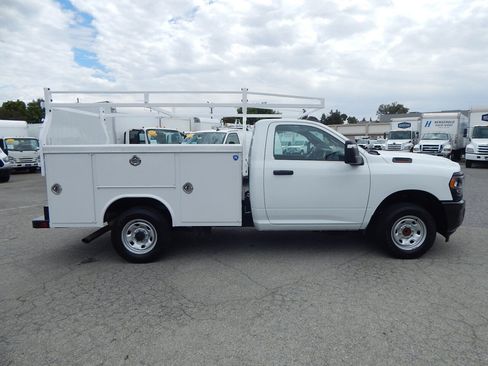 Used 2023 RAM 2500 Tradesman RWD image 9