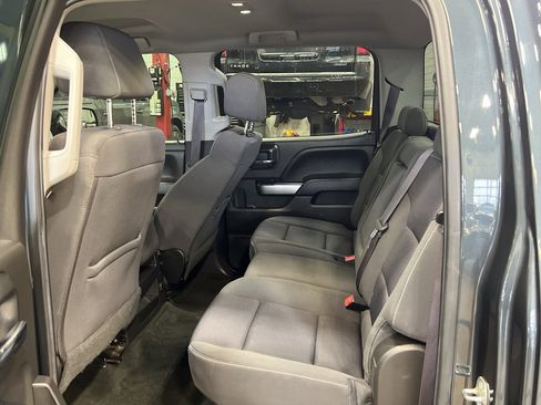 Used 2017 Chevrolet Silverado 1500 LT w/ LPO, Black Pack image 33