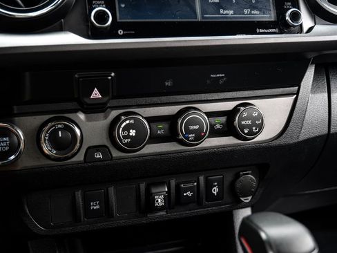 Used 2020 Toyota Tacoma TRD Off-Road AWD/4WD image 23
